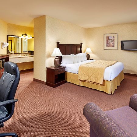 Quality Inn Fallbrook I-15 Exterior photo