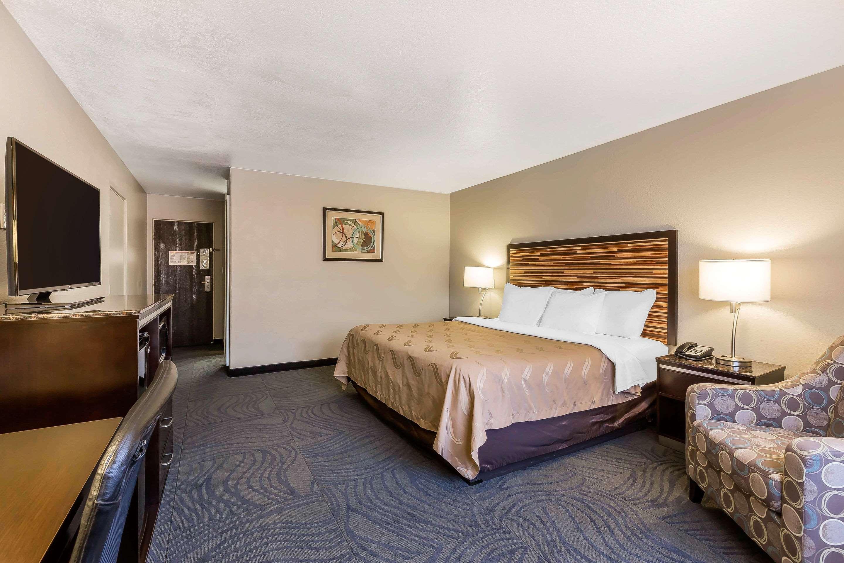 Quality Inn Fallbrook I-15 Exterior photo