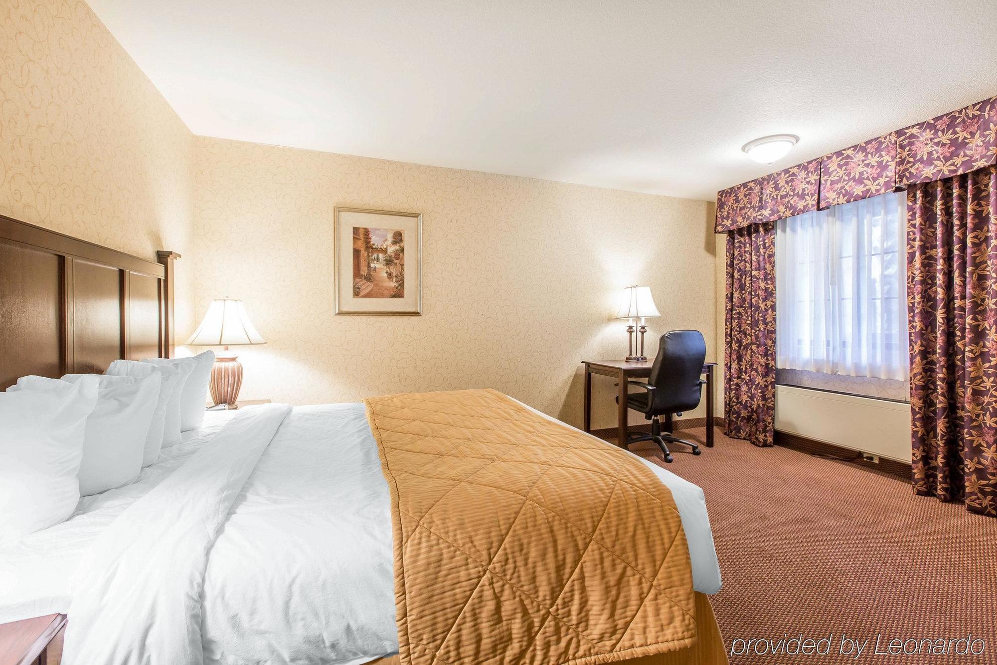 Quality Inn Fallbrook I-15 Exterior photo