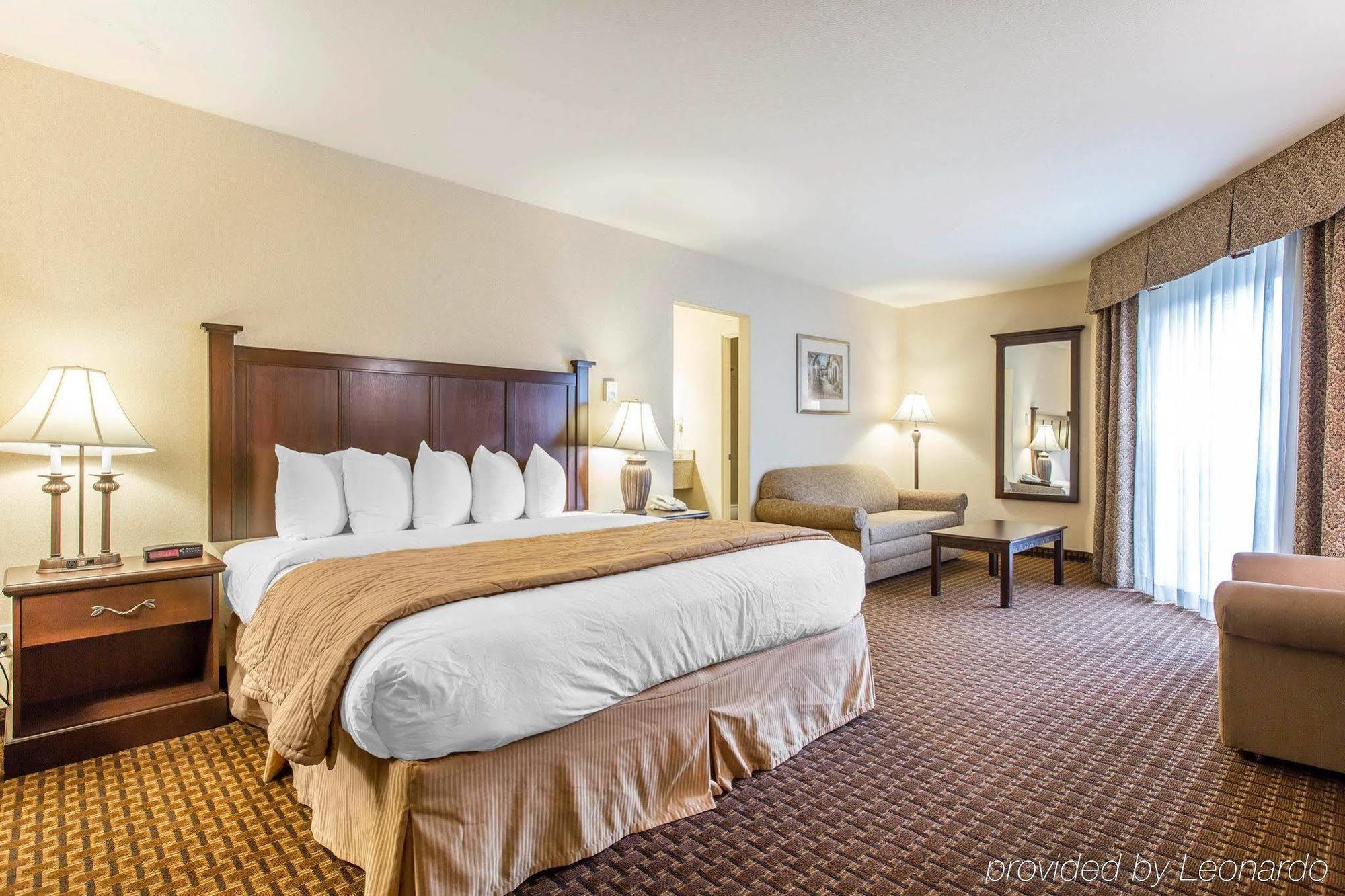 Quality Inn Fallbrook I-15 Exterior photo